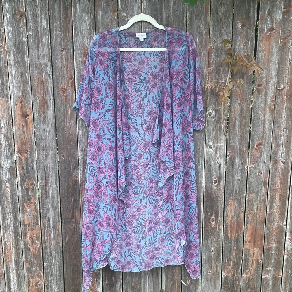 Floral LuLaRoe Shirley Kimono | size S